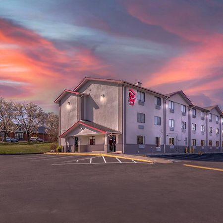 Red Roof Inn Суффолк Экстерьер фото